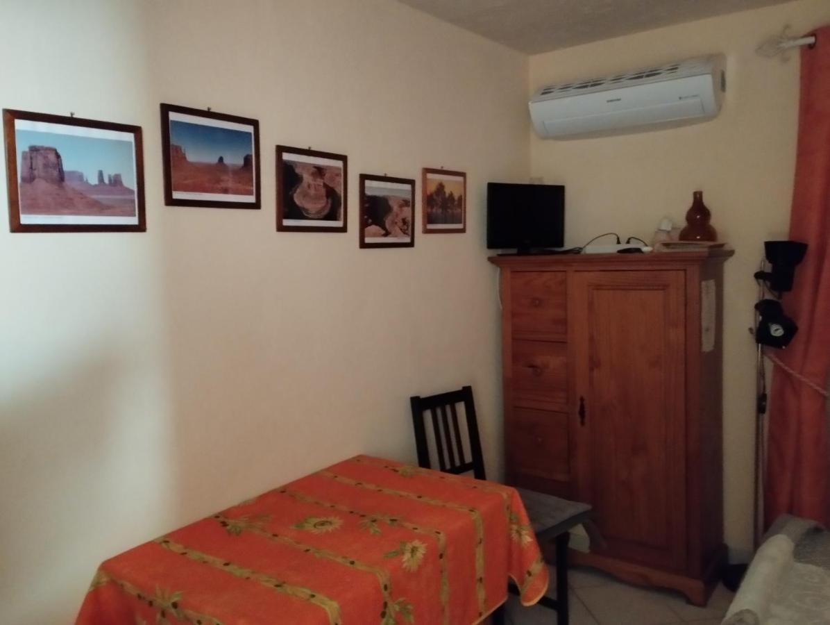 L'Orangette Bed and Breakfast Régusse Buitenkant foto